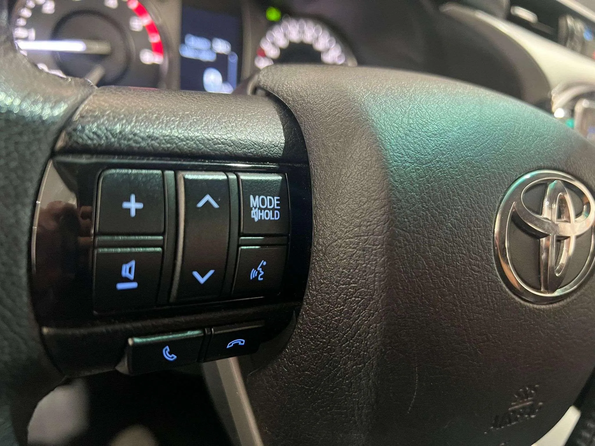Toyota Hilux 2.3 4x4 - foto 12