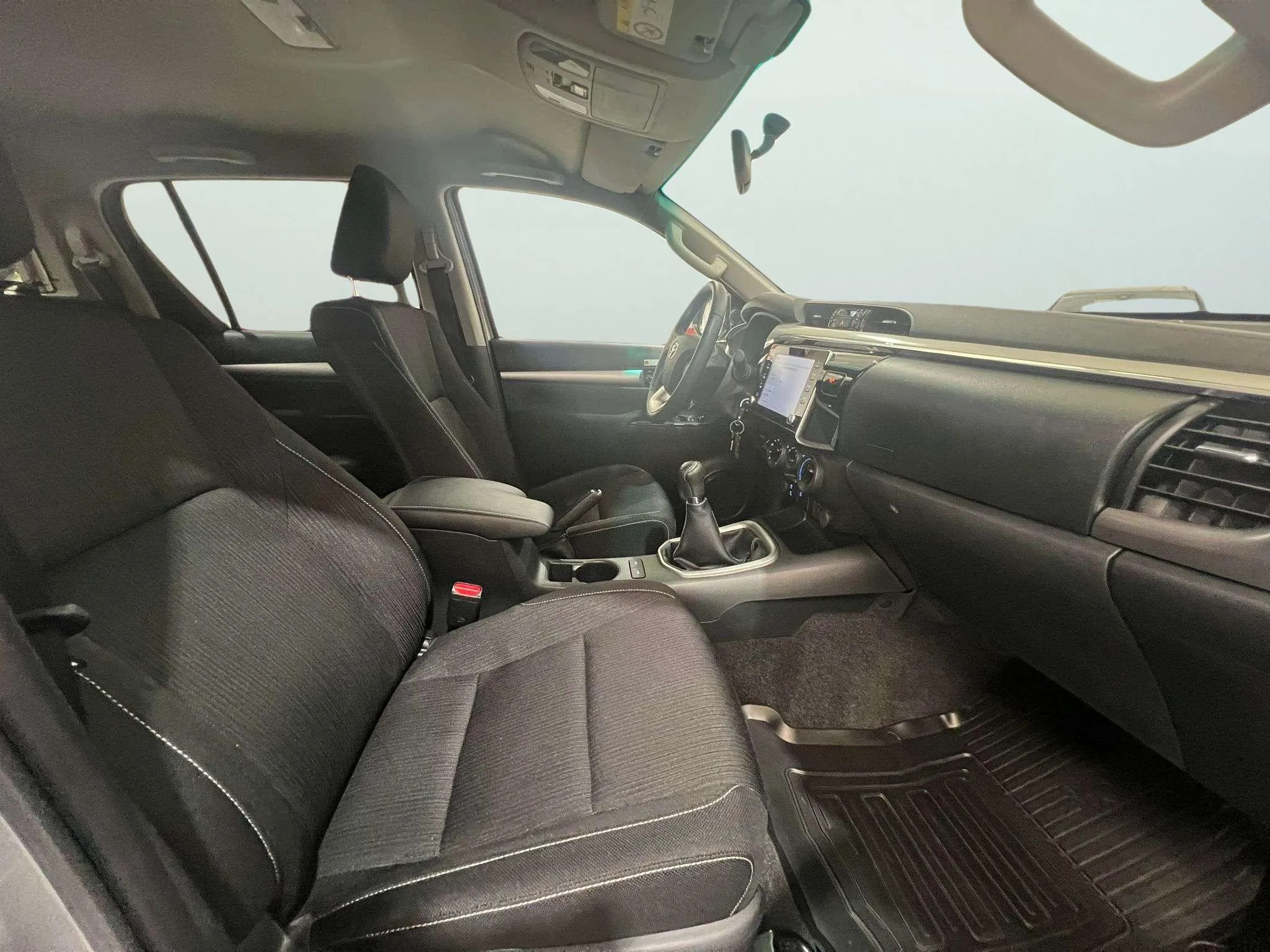 Toyota Hilux 2.3 4x4 - foto 16