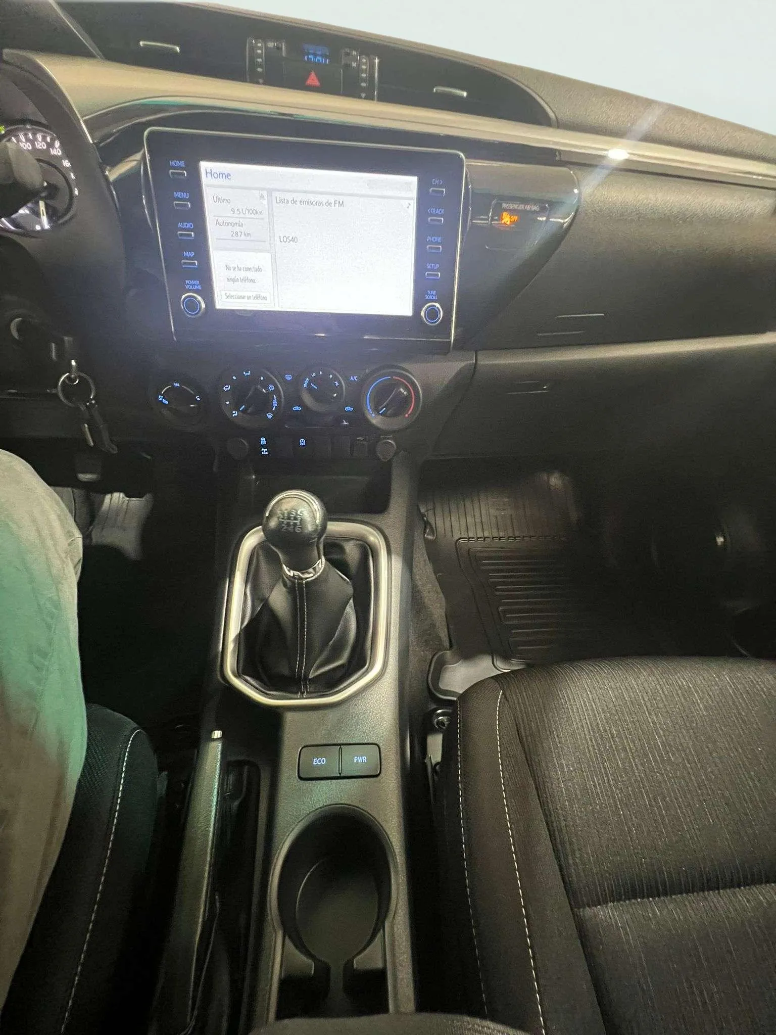 Toyota Hilux 2.3 4x4 - foto 23