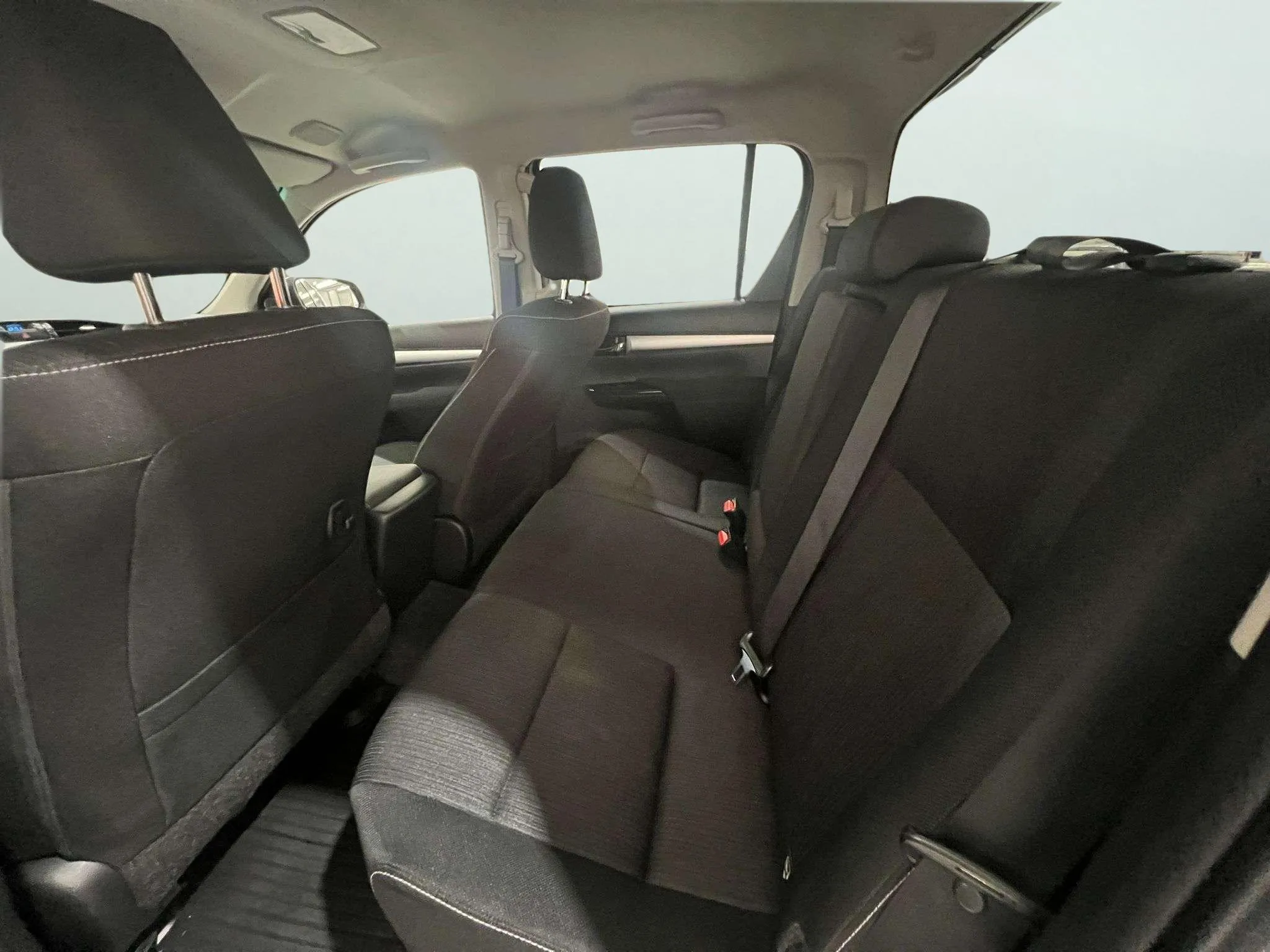 Toyota Hilux 2.3 4x4 - foto 18