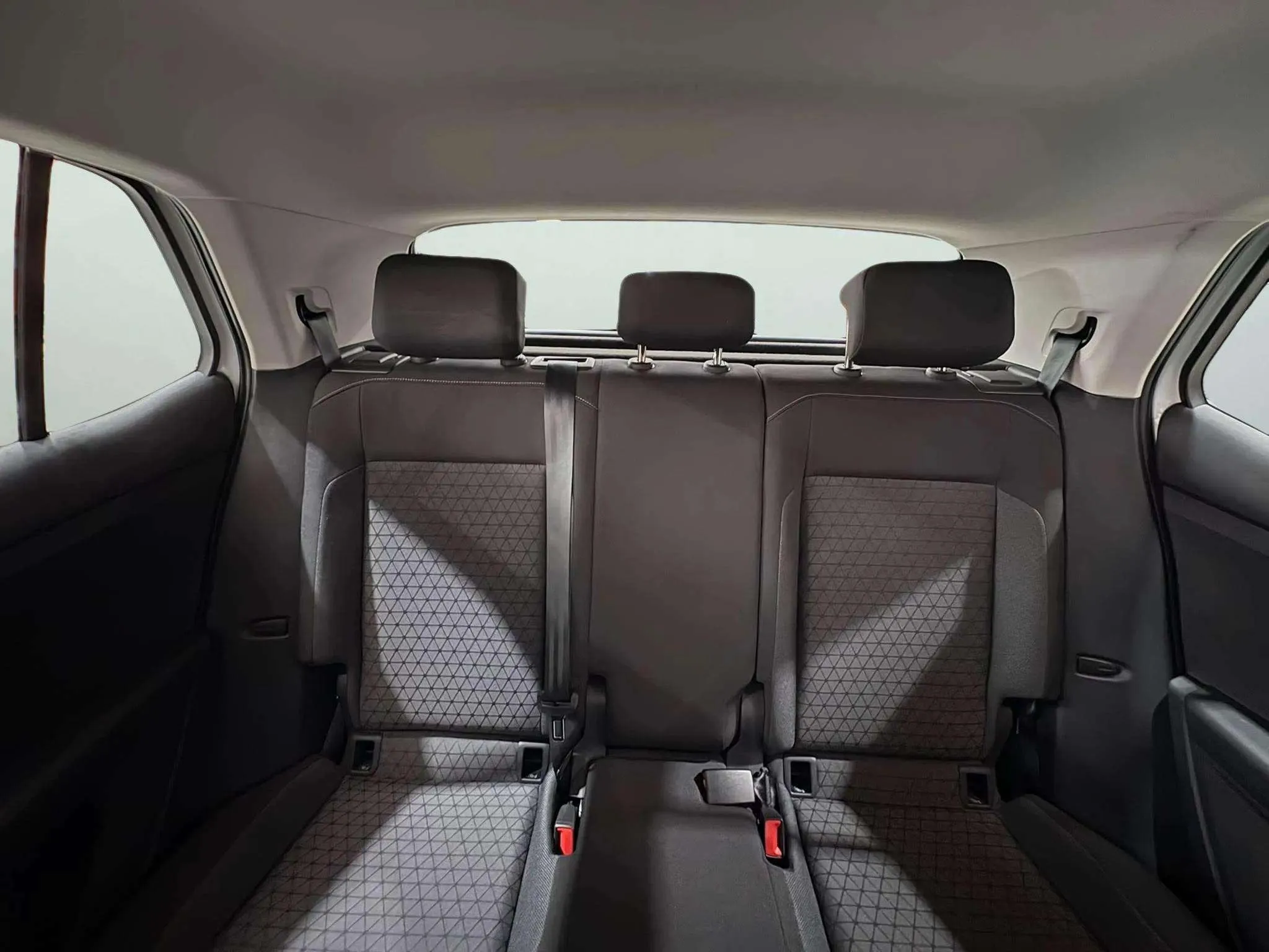 Volkswagen T-Cross Advance 1.0 TSI - foto 16