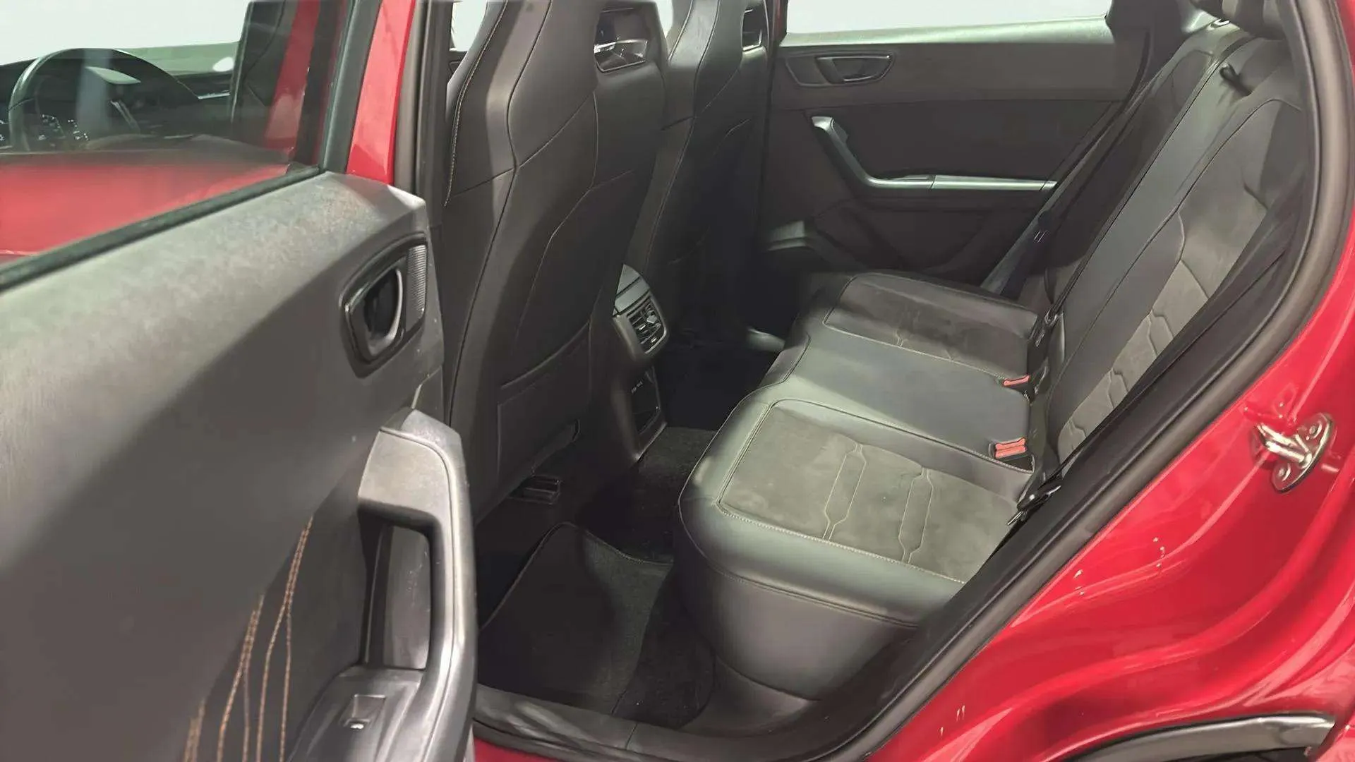 Cupra Ateca 2.0 TSI 4Drive DSG - foto 24