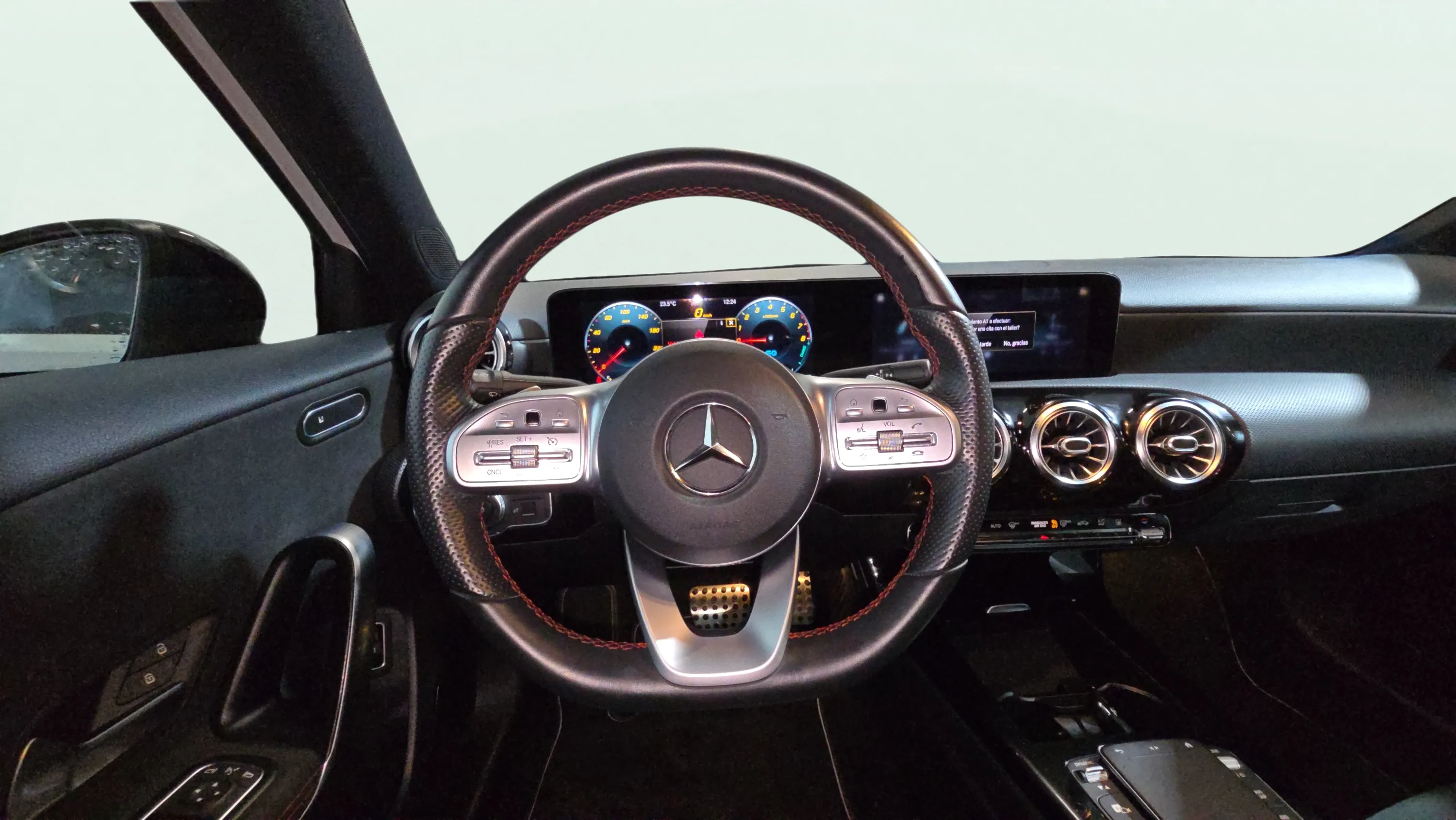 Mercedes-Benz Clase A Sedán A 250 e - foto 11