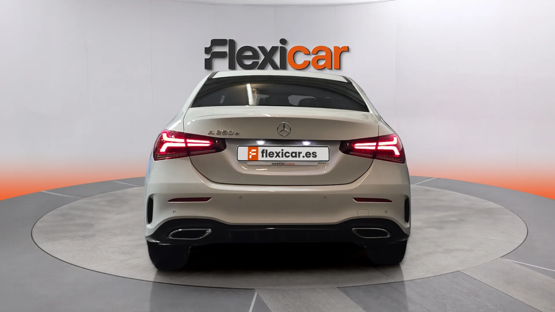 Mercedes-Benz Clase A Sedán A 250 e - foto 8