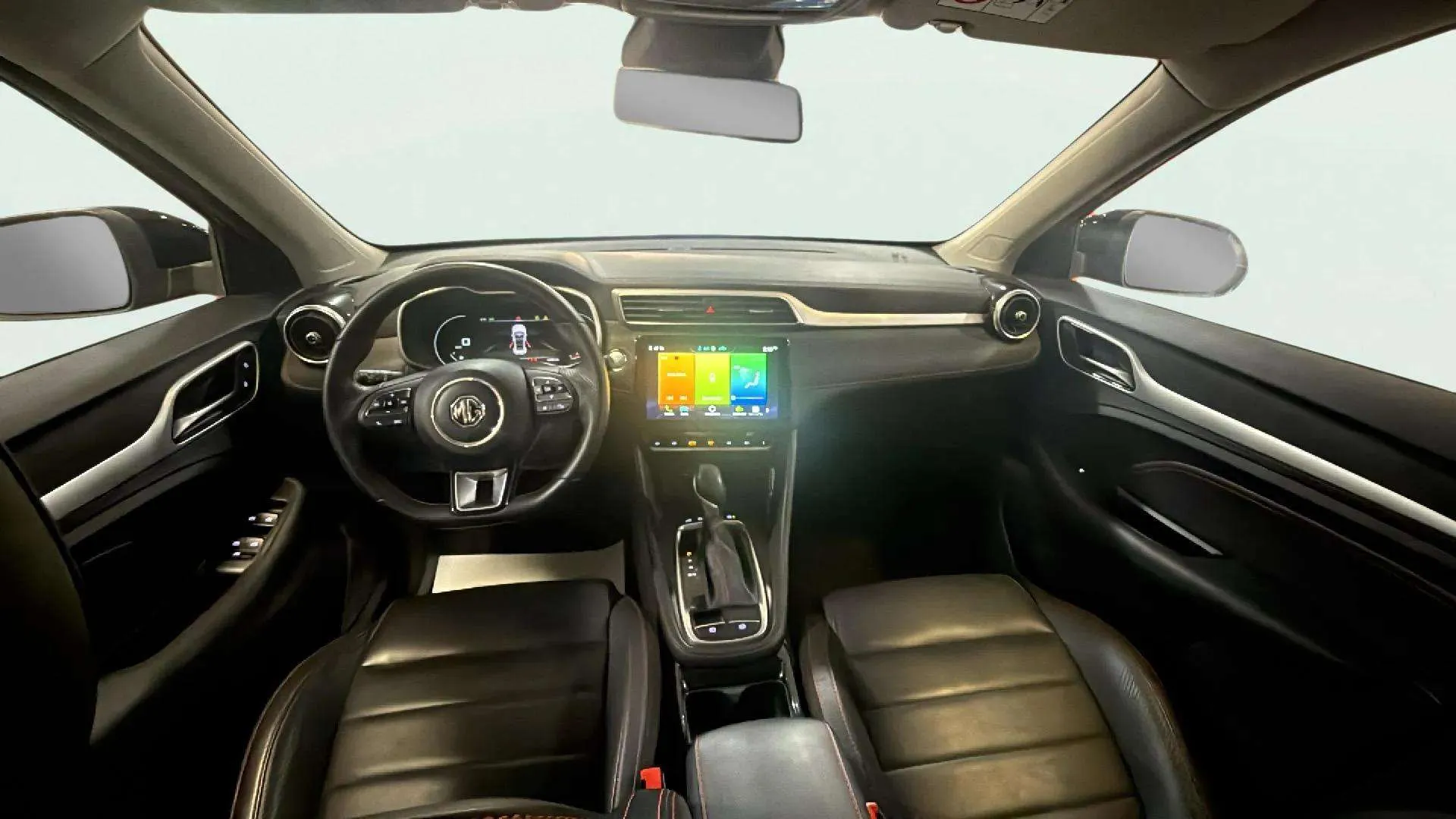 MG ZS 1.0T Luxury - foto 14