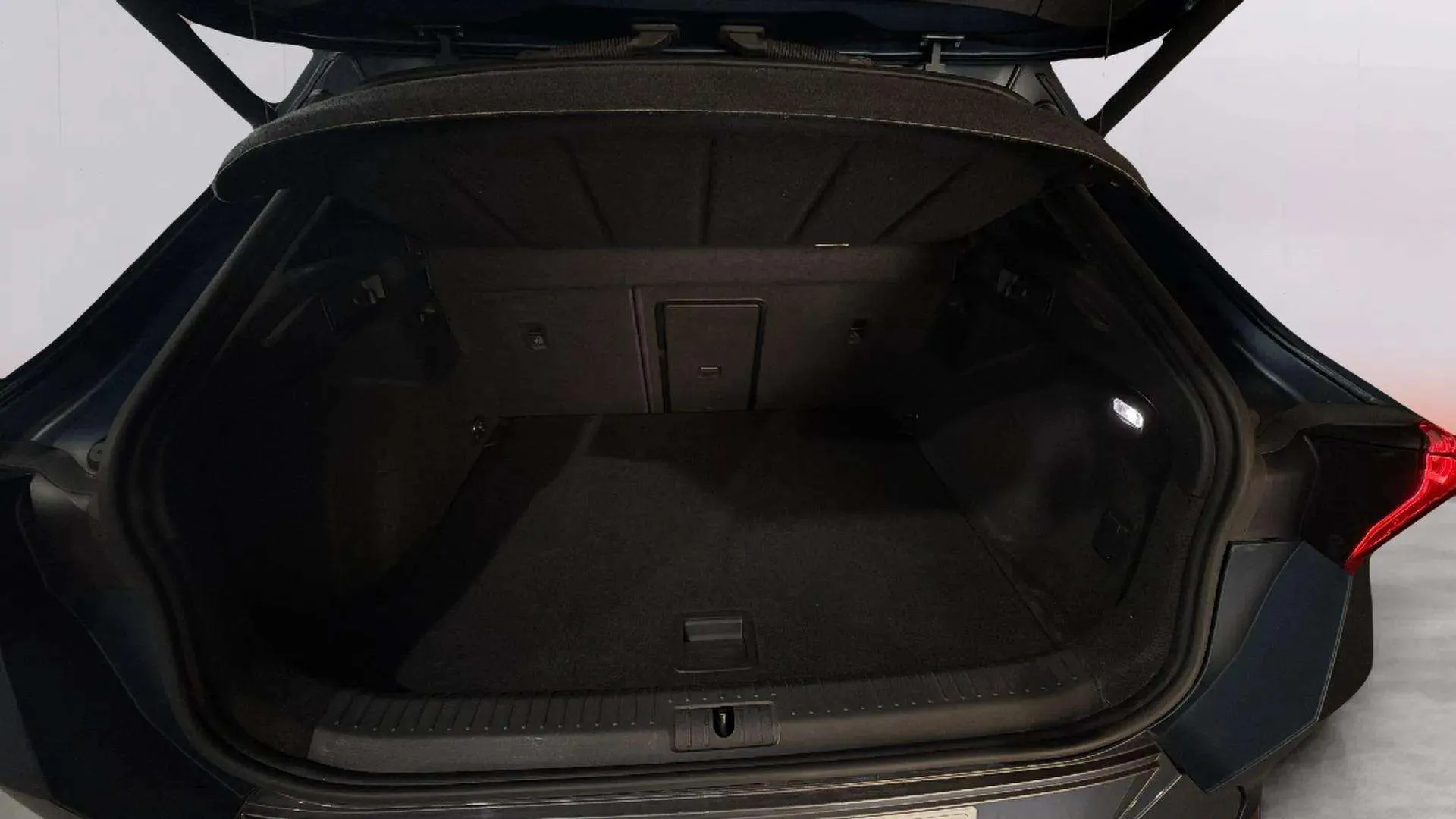 Cupra Formentor 2.0 TSI VZ 4Drive DSG - foto 24