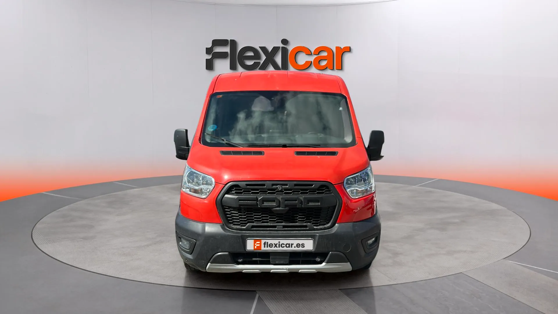 Ford Transit 310 L2H2 Van Ambiente Delantera - foto 2