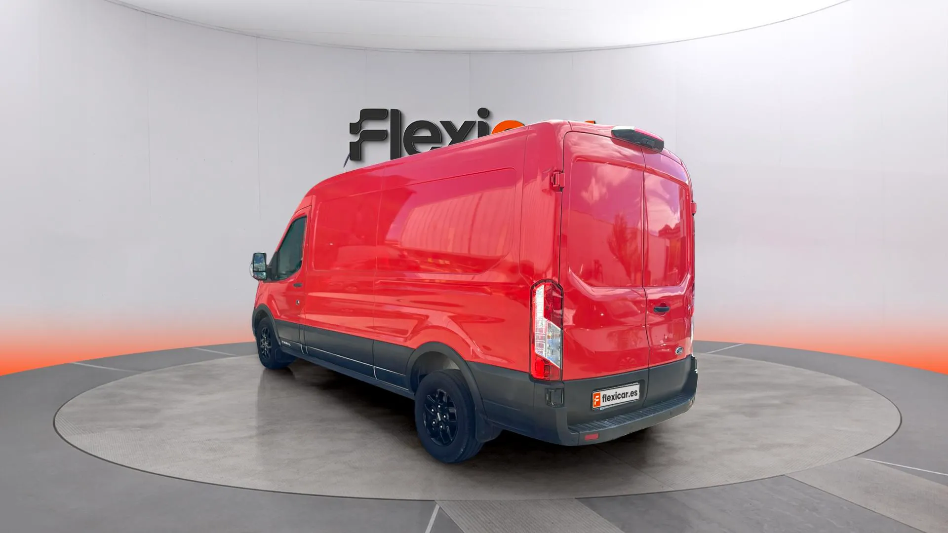 Ford Transit 310 L2H2 Van Ambiente Delantera - foto 8