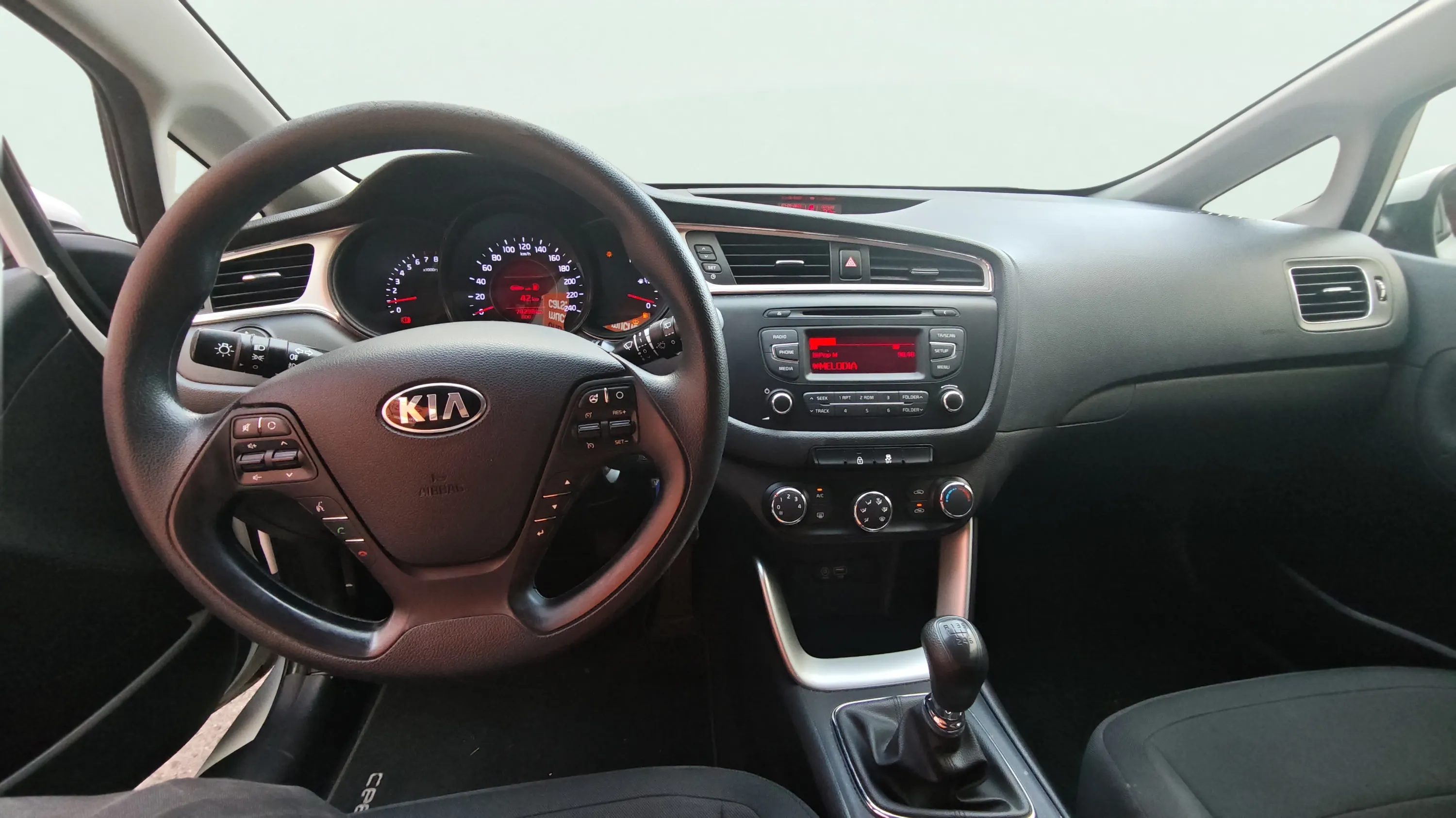 Kia Ceed 1.0 T-GDi Concept Plus Eco-Dynam - foto 6