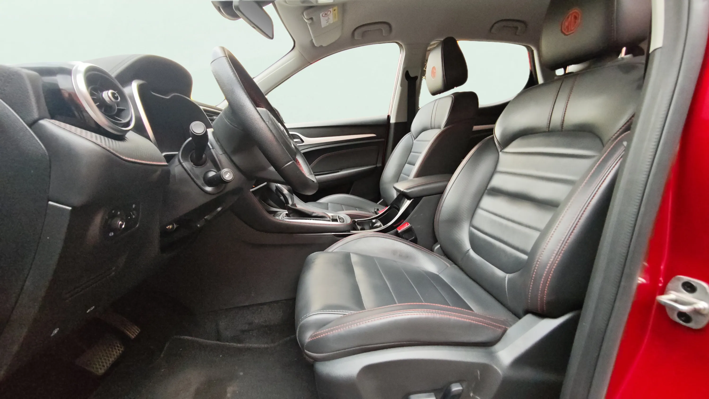 MG ZS 1.0T Comfort - foto 6