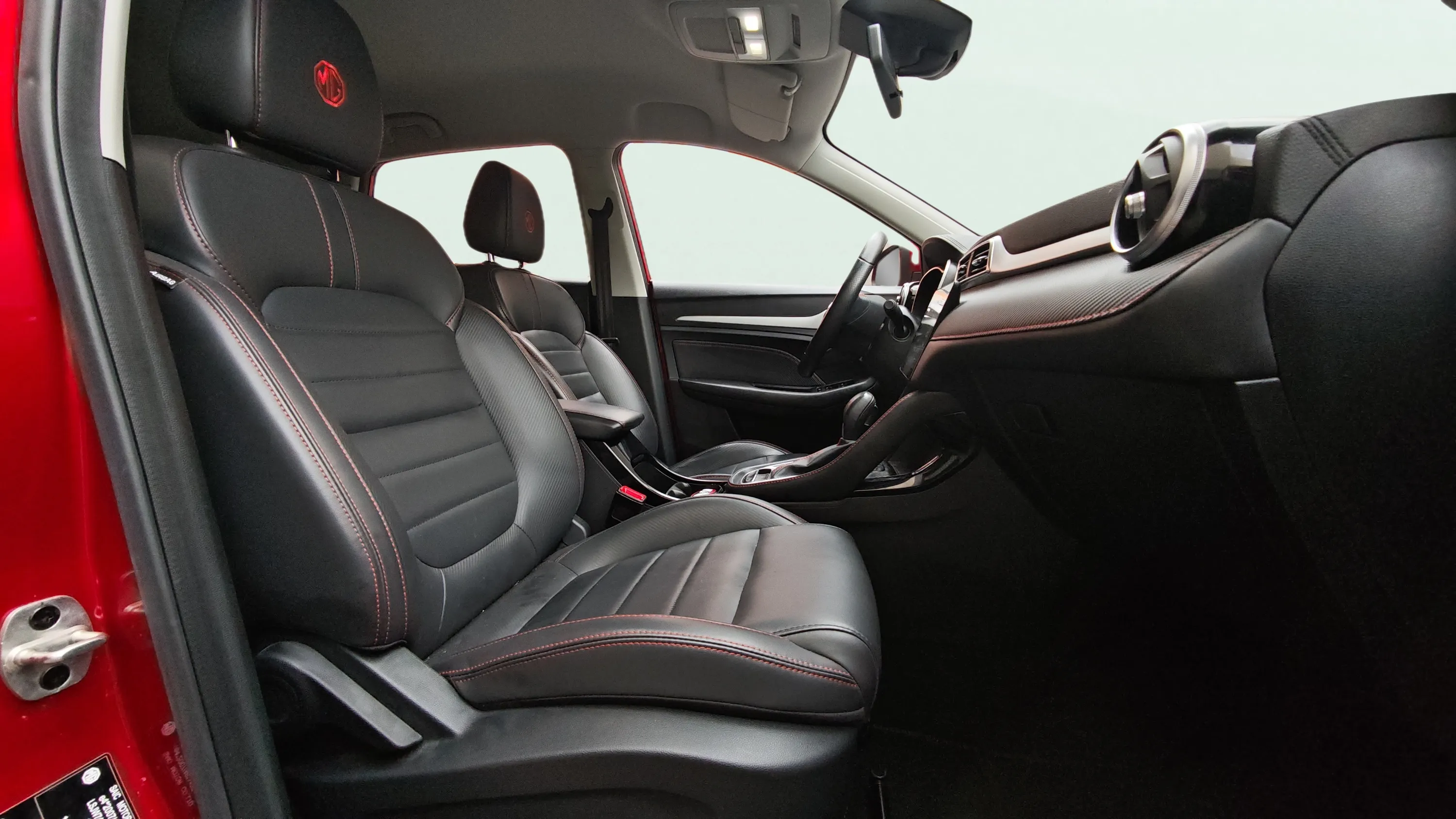 MG ZS 1.0T Comfort - foto 10