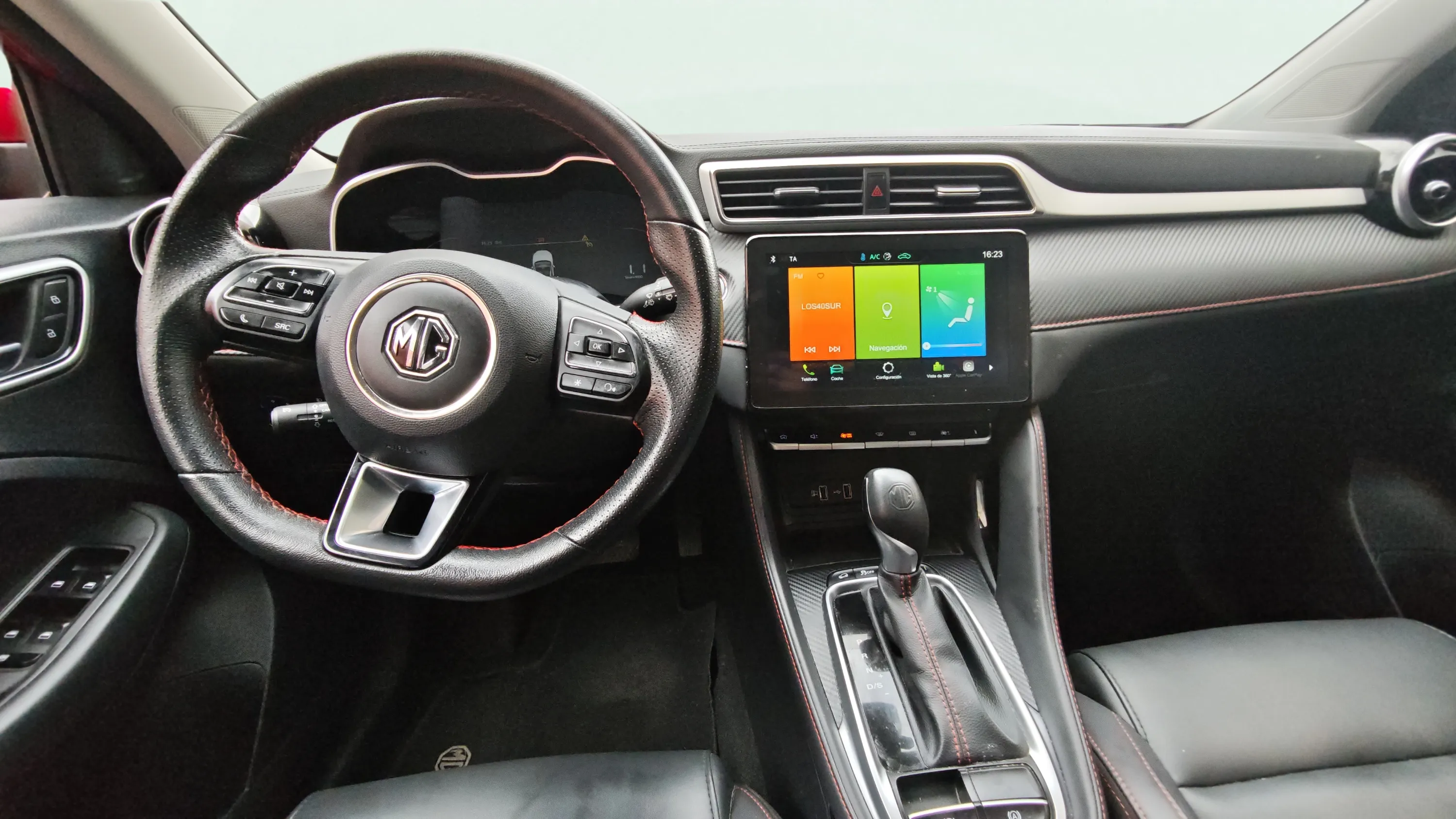 MG ZS 1.0T Comfort - foto 7