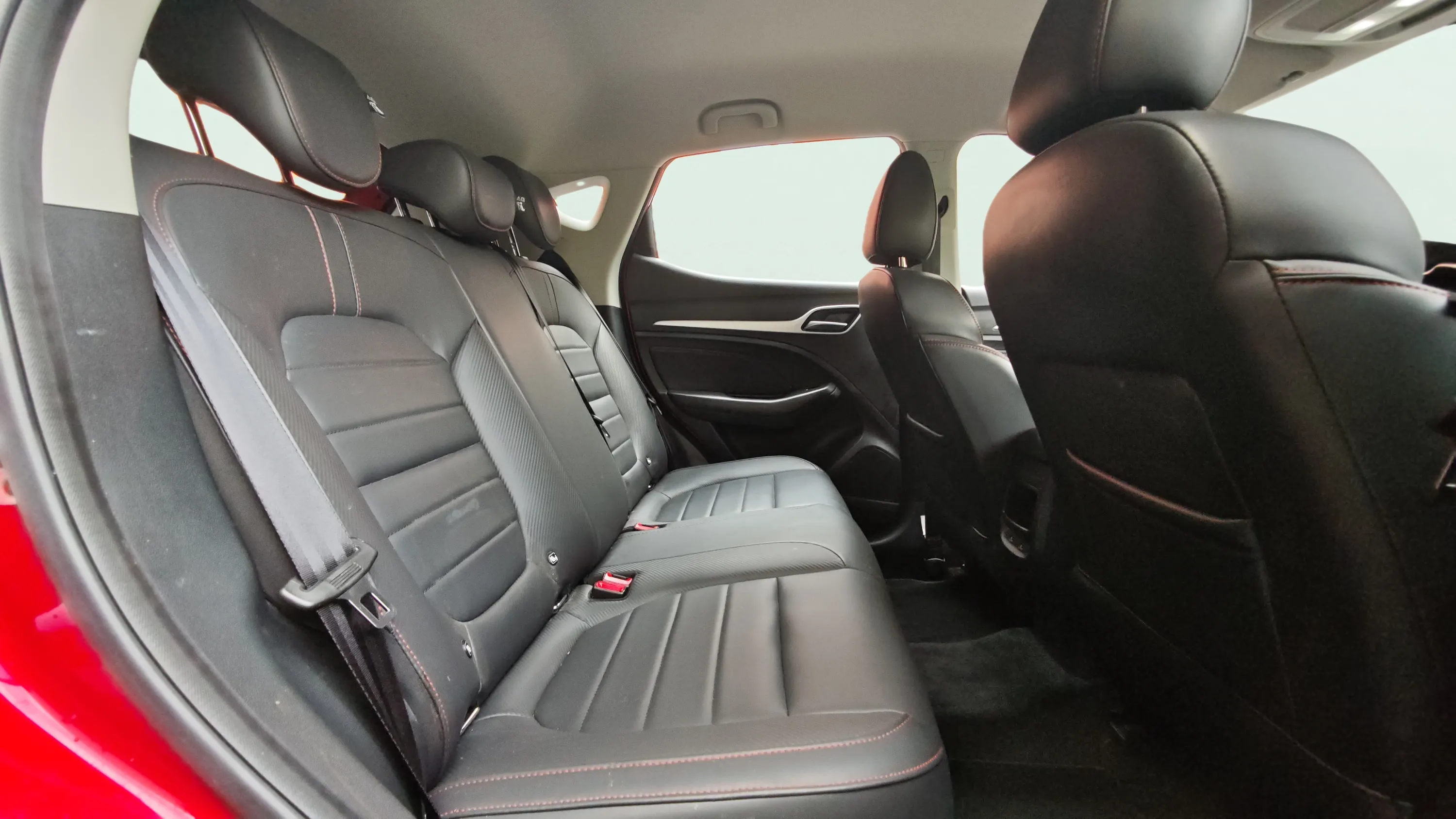 MG ZS 1.0T Comfort - foto 11
