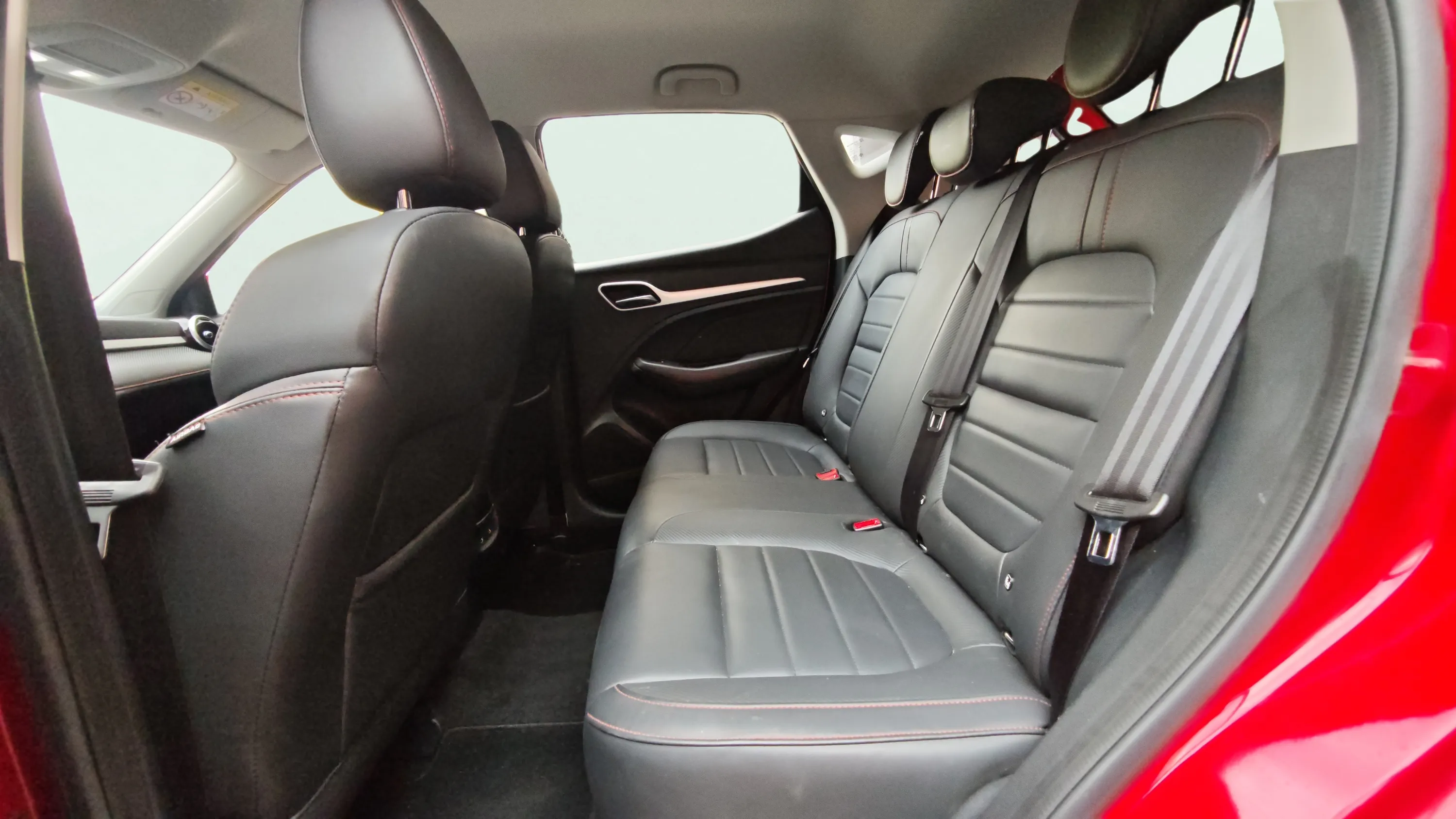 MG ZS 1.0T Comfort - foto 12