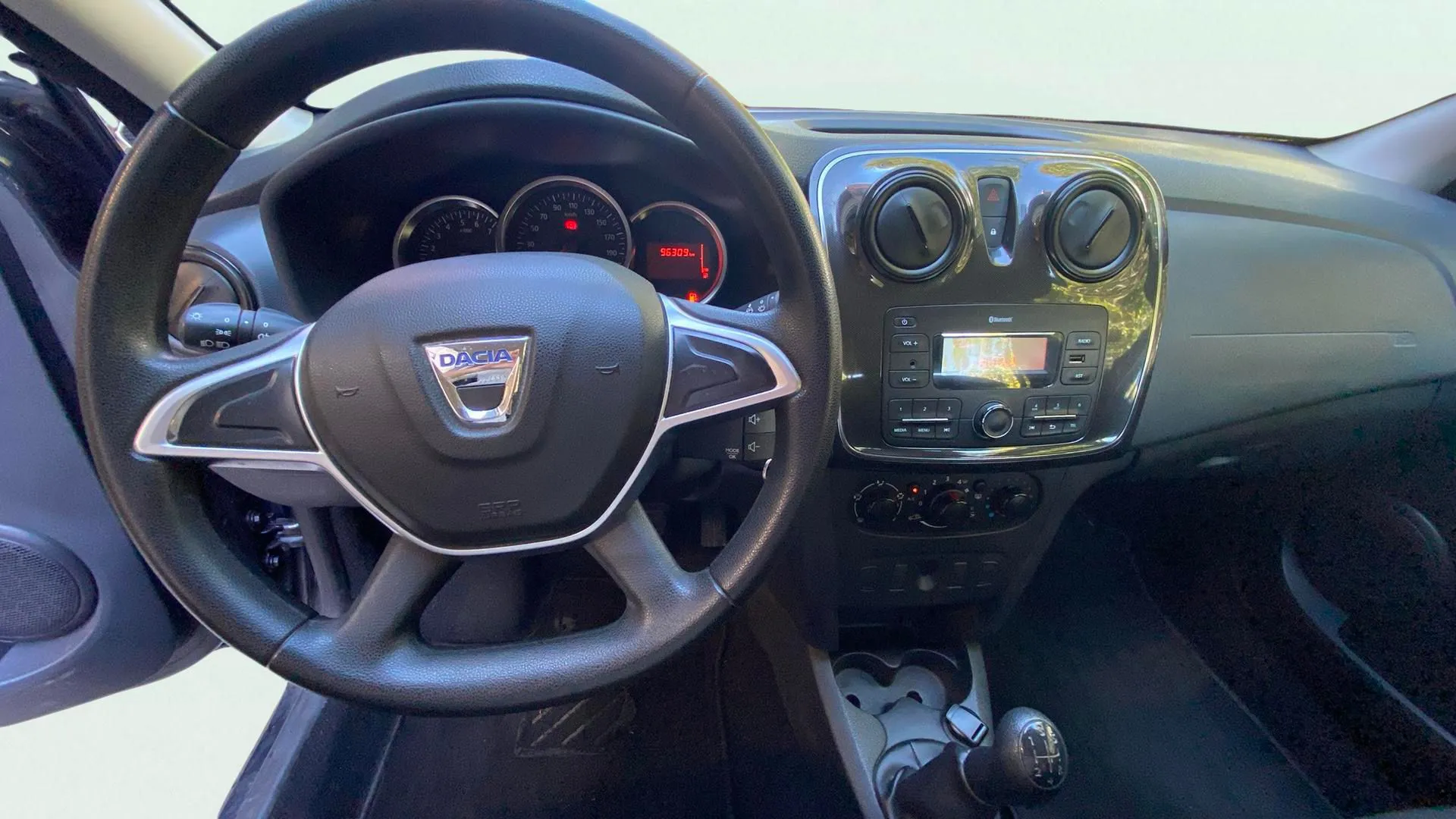 Dacia Sandero Access 1.0 18 - foto 10