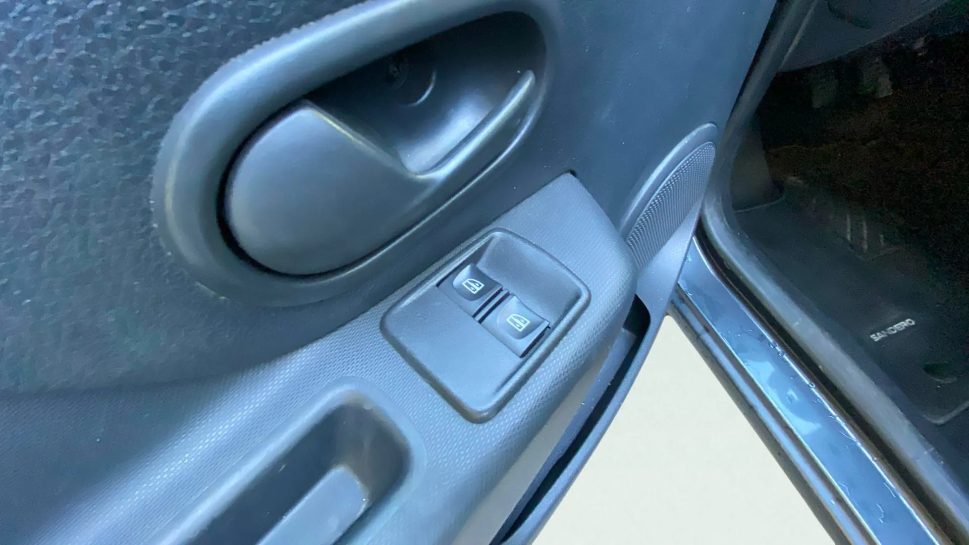 Dacia Sandero Access 1.0 18 - foto 16