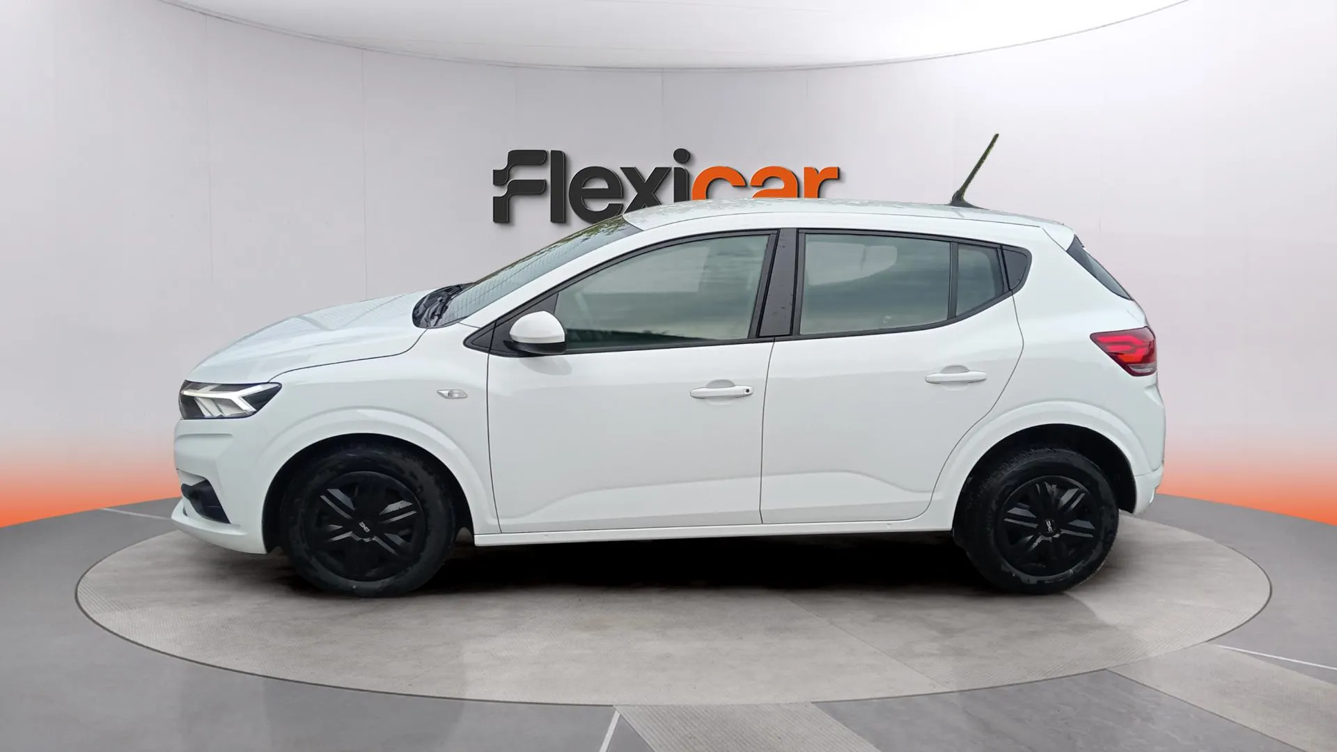 Dacia Sandero Stepway Essential TCe (90V) - foto 3