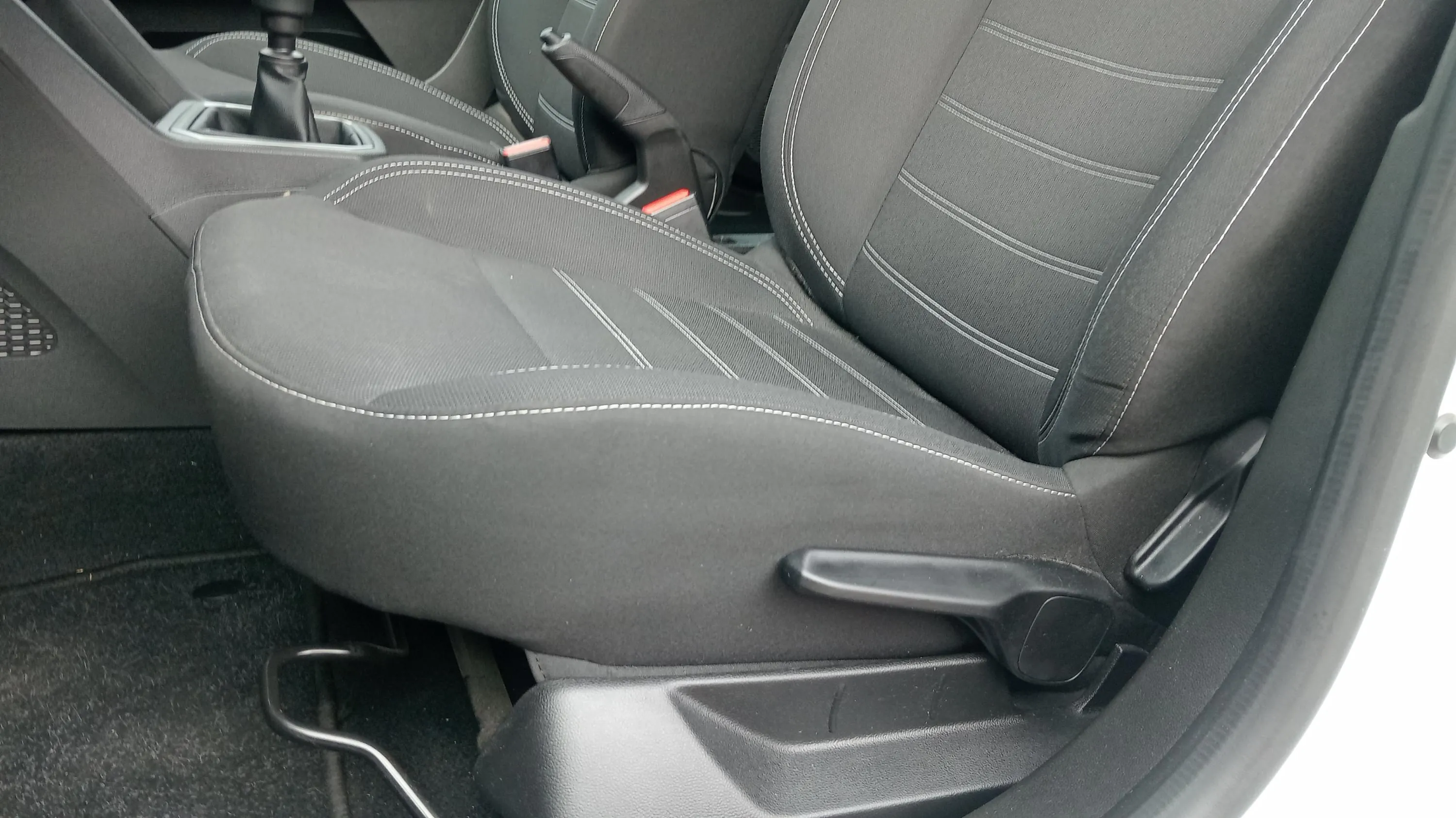 Dacia Sandero Stepway Essential TCe (90V) - foto 22