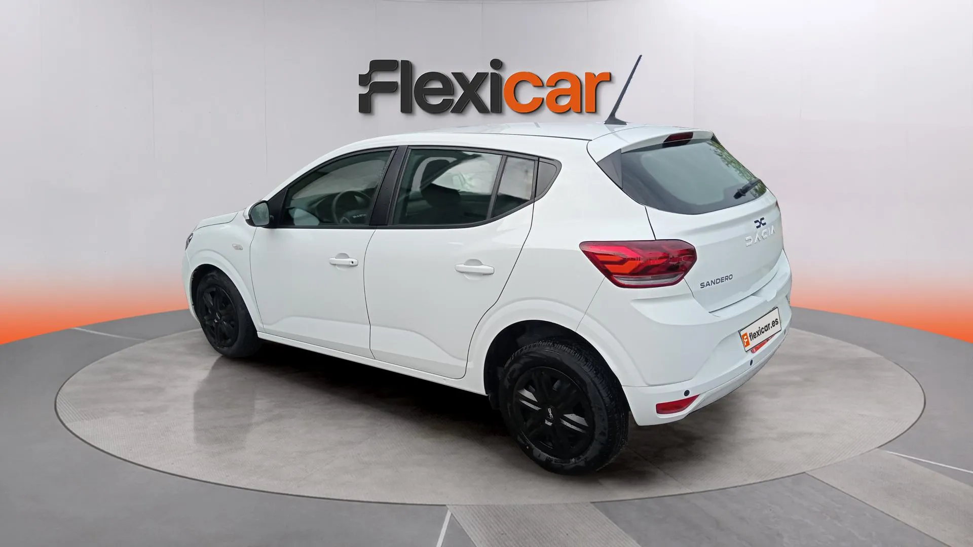 Dacia Sandero Stepway Essential TCe (90V) - foto 4