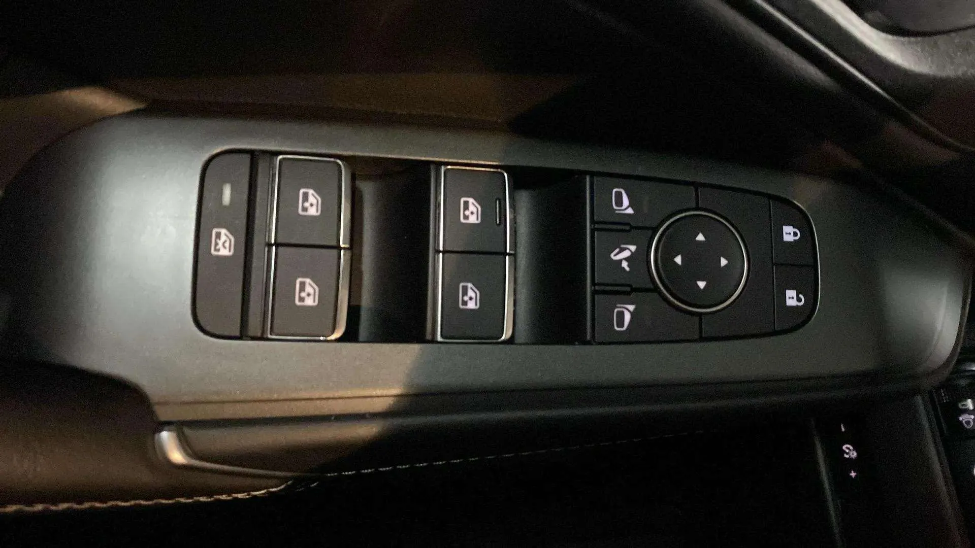 Nissan Qashqai DIG-T N-Connecta - foto 20