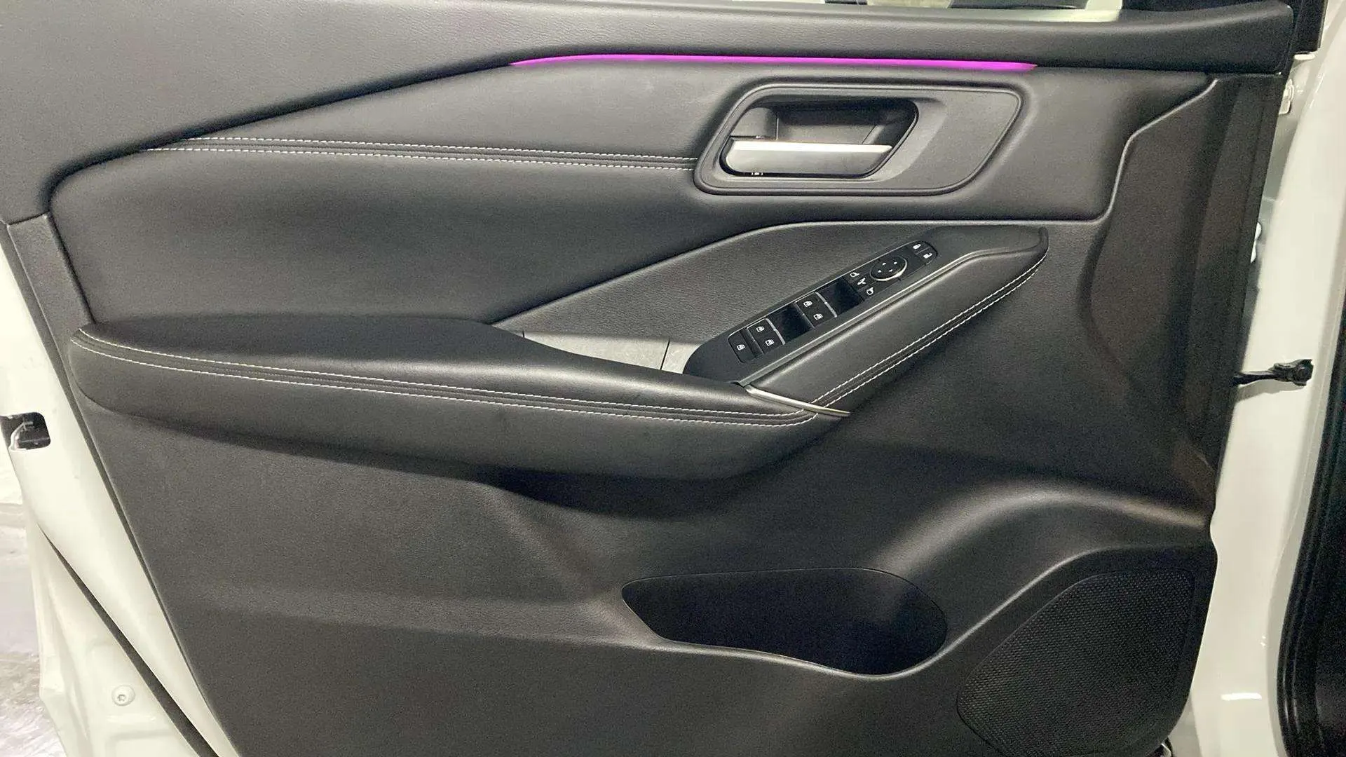 Nissan Qashqai DIG-T N-Connecta - foto 23