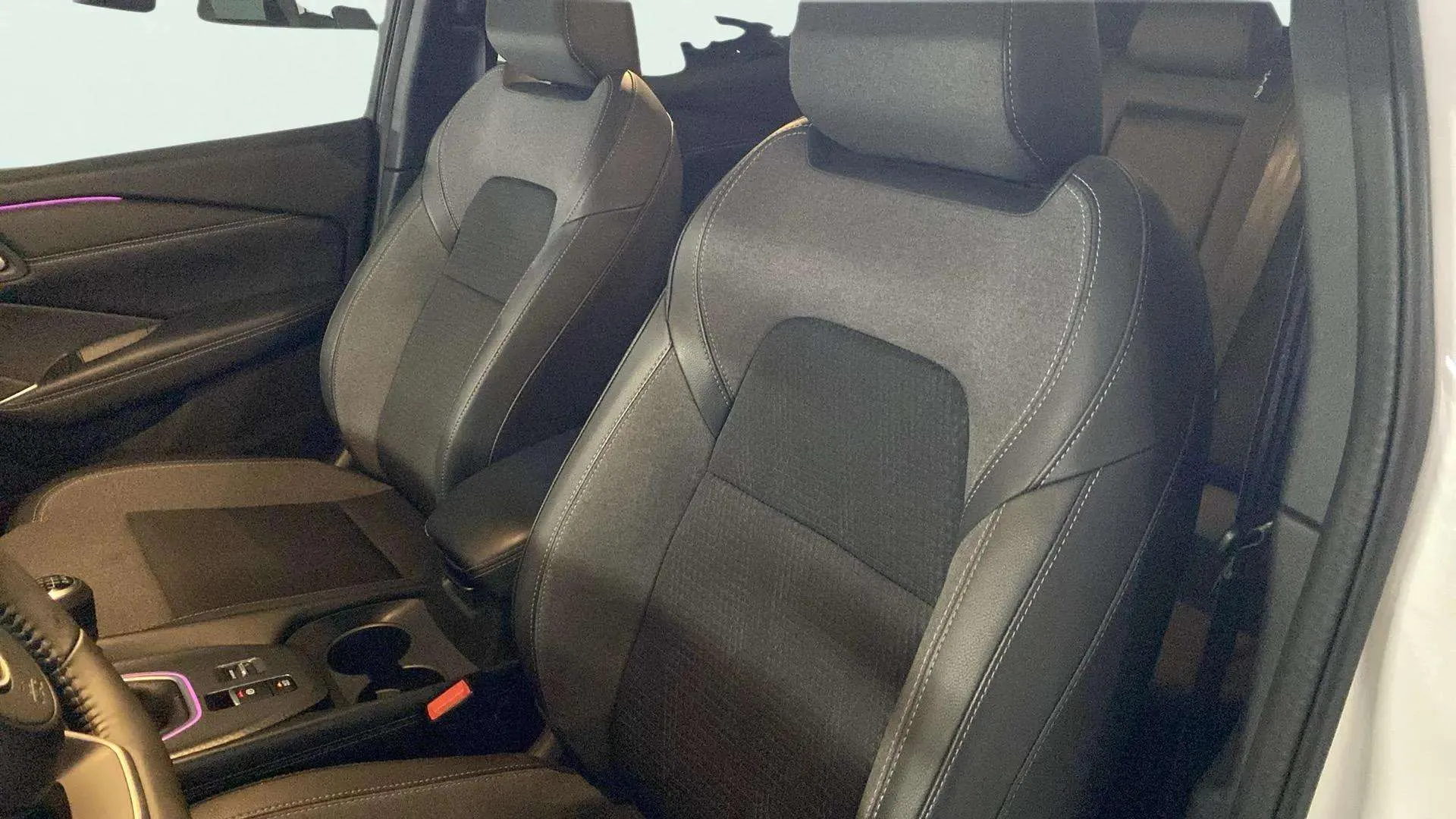 Nissan Qashqai DIG-T N-Connecta - foto 21