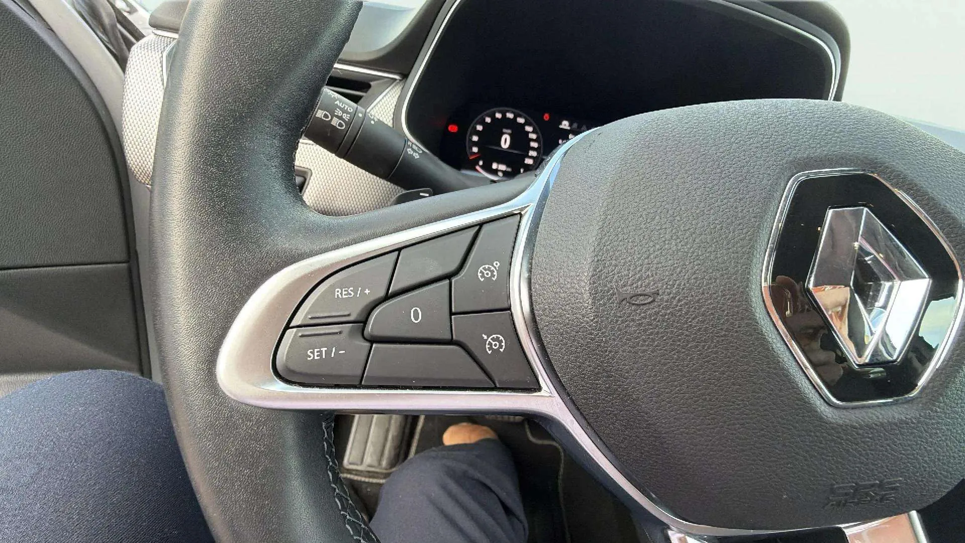 Renault Arkana Techno TCe EDC mild hybrid - foto 24