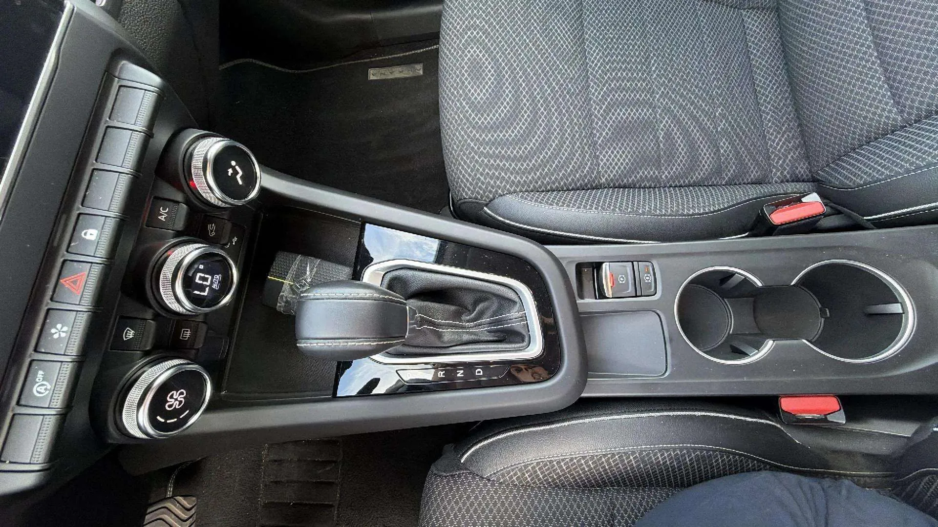 Renault Arkana Techno TCe EDC mild hybrid - foto 26