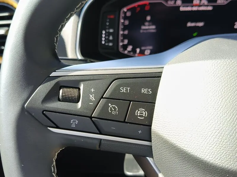 SEAT Arona 1.0 TSI Style Plus - foto 28