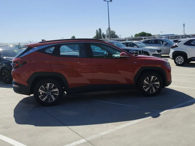 Hyundai Tucson 1.6 CRDi 48V Maxx - foto 7