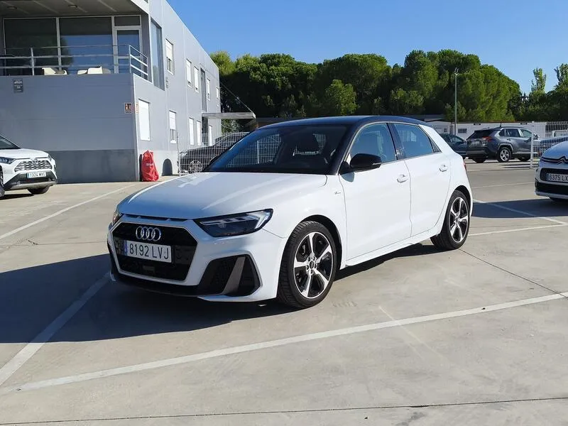 Audi A1 Sportback Adrenalin 30 TFSI S tron