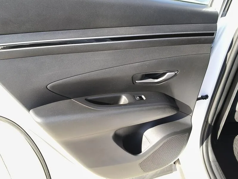 Hyundai Tucson 1.6 T-GDi 48V Maxx - foto 34