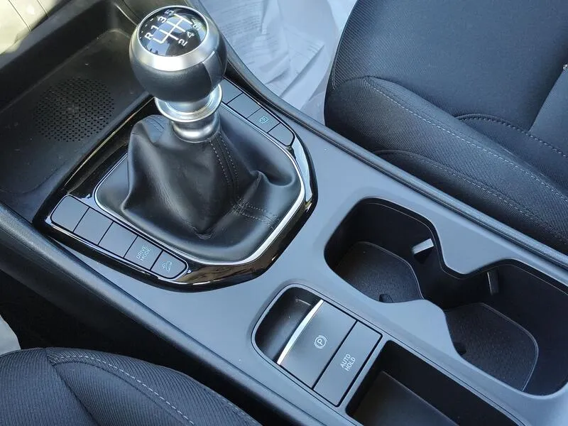 Hyundai Tucson 1.6 T-GDi 48V Maxx - foto 13