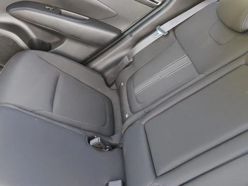 Hyundai Tucson 1.6 T-GDi 48V Maxx - foto 32