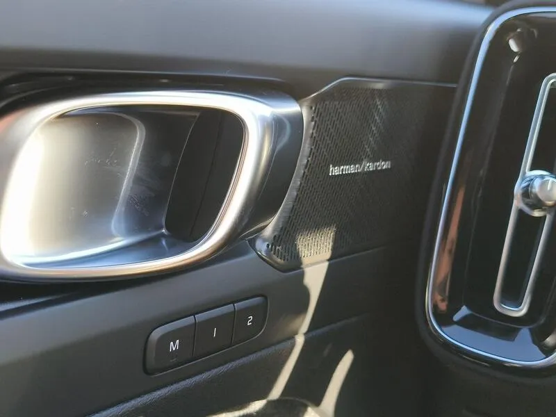 Volvo XC40 1.5 T5 Recharge PHEV Plus Dark - foto 29
