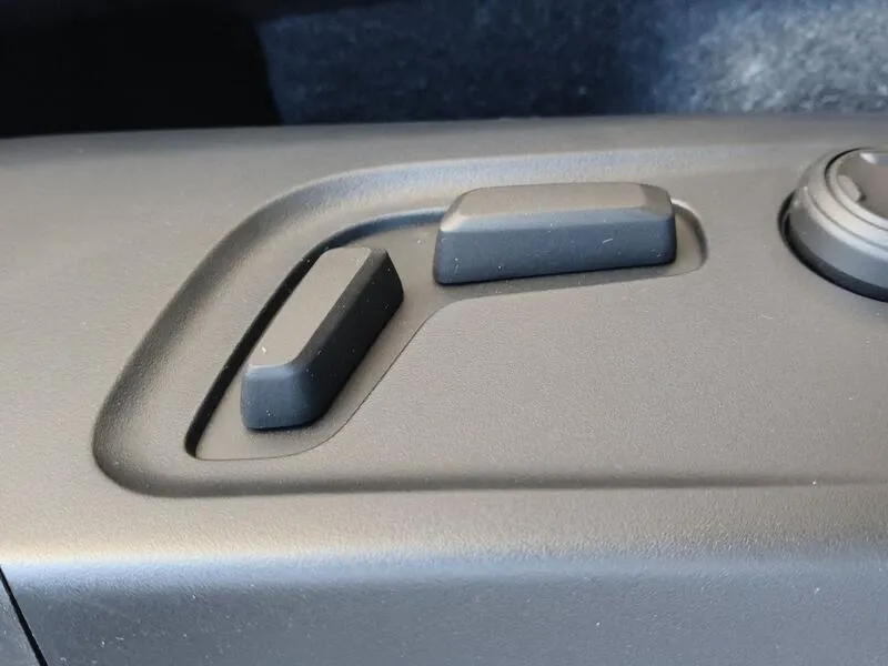 Volvo XC40 1.5 T5 Recharge PHEV Plus Dark - foto 30