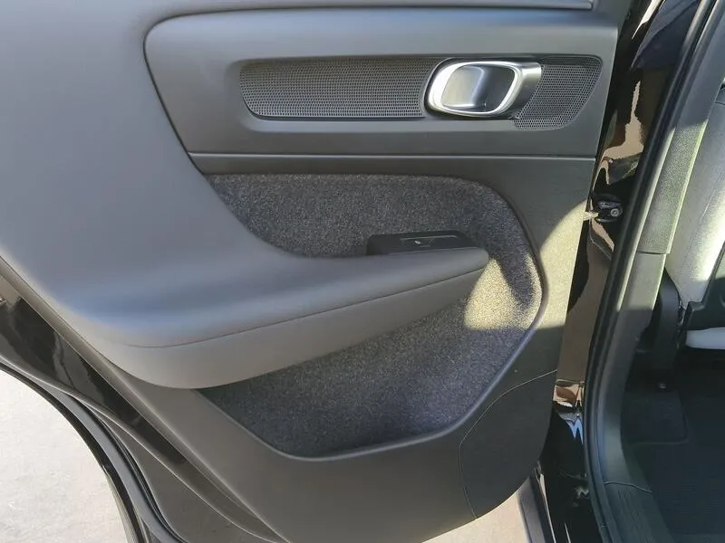 Volvo XC40 1.5 T5 Recharge PHEV Plus Dark - foto 35