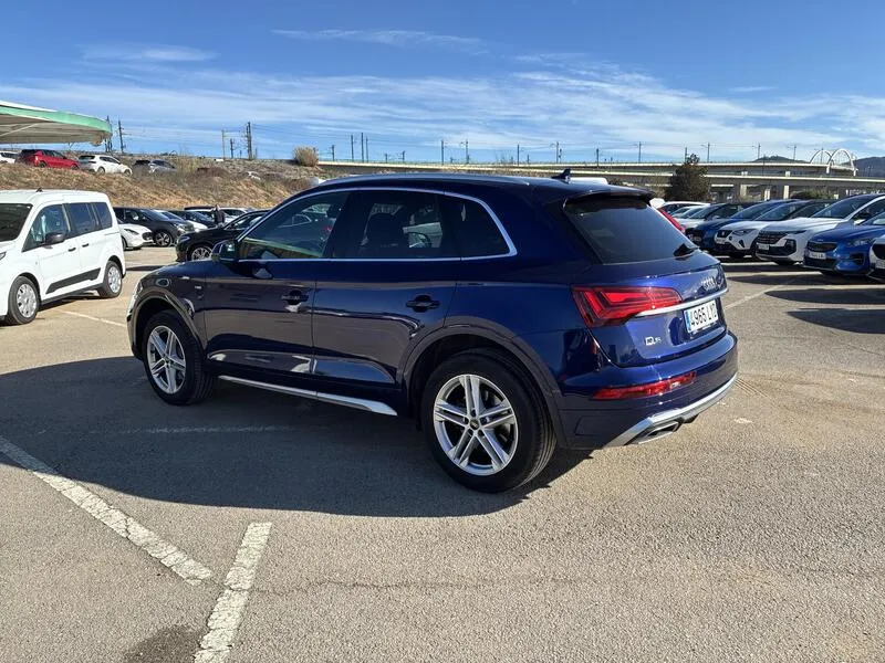 Audi Q5 S line 40 TDI 2.0 - foto 4