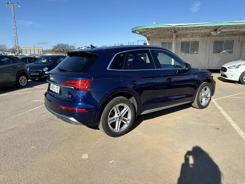 Audi Q5 S line 40 TDI 2.0 - foto 6