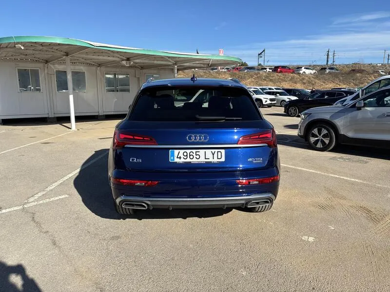 Audi Q5 S line 40 TDI 2.0 - foto 5