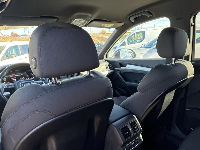 Audi Q5 S line 40 TDI 2.0 - foto 27