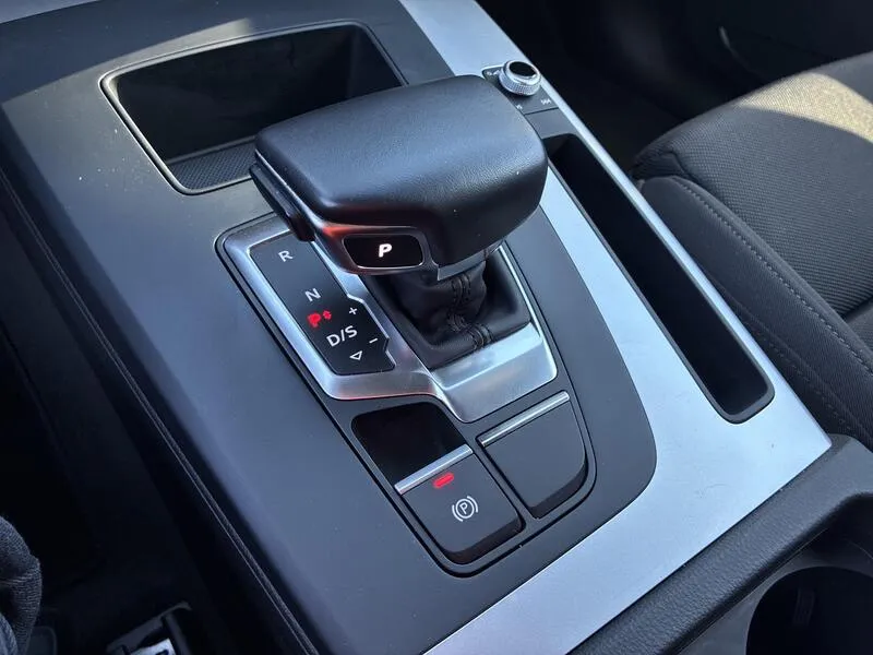 Audi Q5 S line 40 TDI 2.0 - foto 41