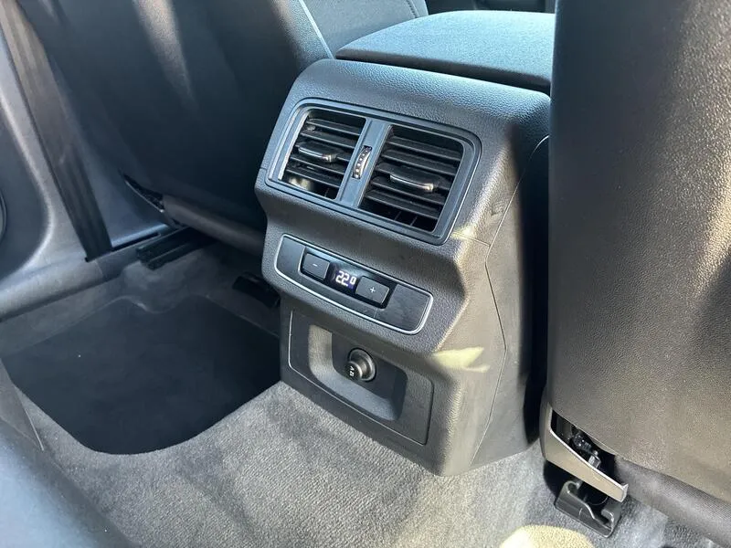 Audi Q5 S line 40 TDI 2.0 - foto 25