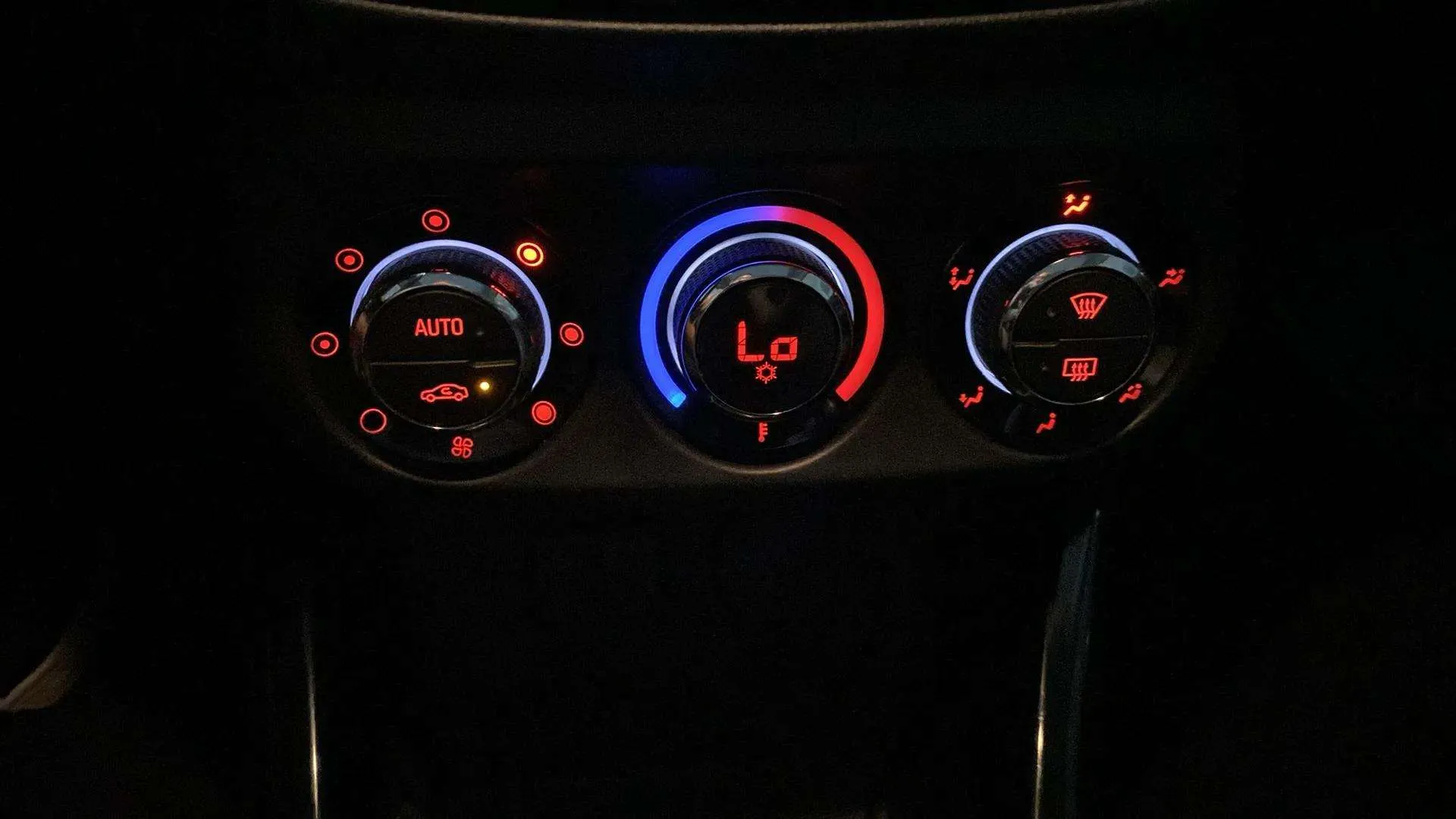 Opel Adam 1.4 NEH S - foto 15