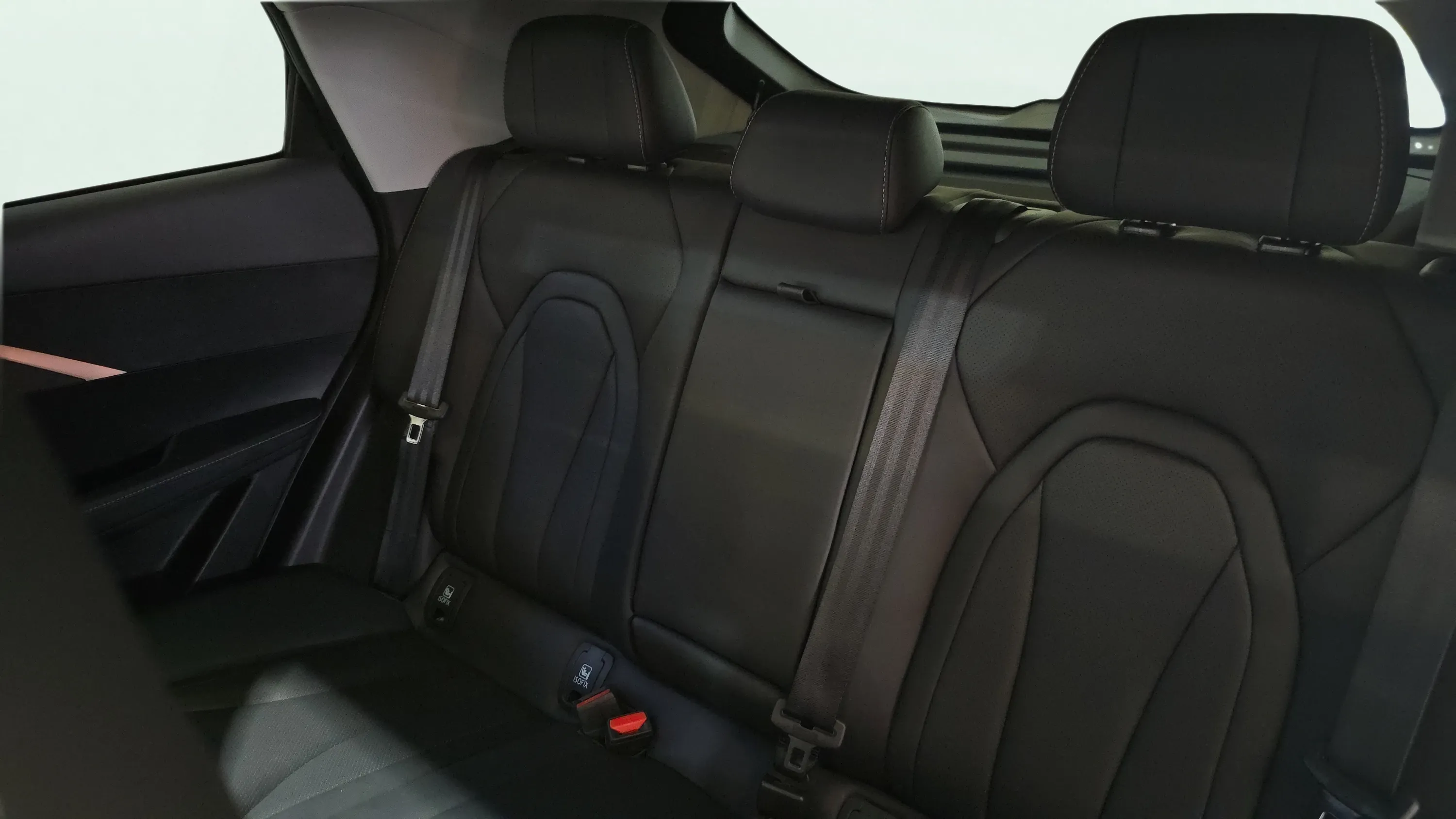 Omoda 5 1.6 T-GDi DCT Premium - foto 15