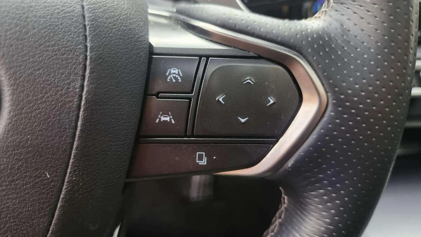 Lexus RX 500h F Sport - foto 17