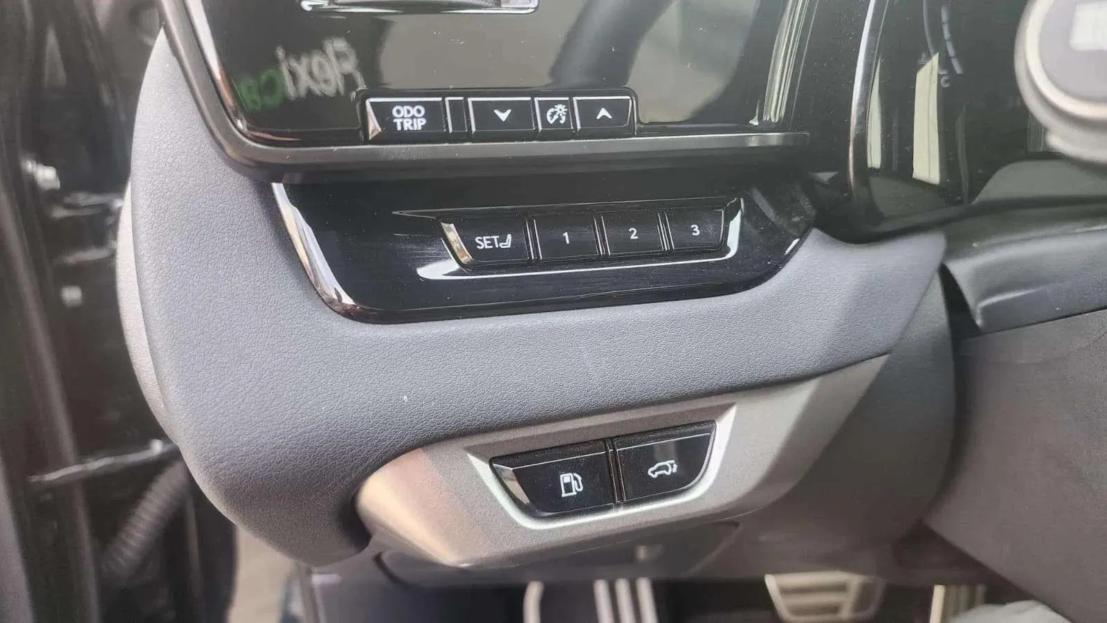 Lexus RX 500h F Sport - foto 13