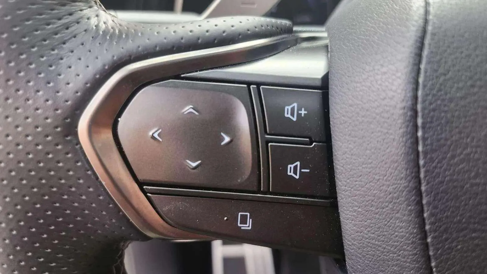 Lexus RX 500h F Sport - foto 16