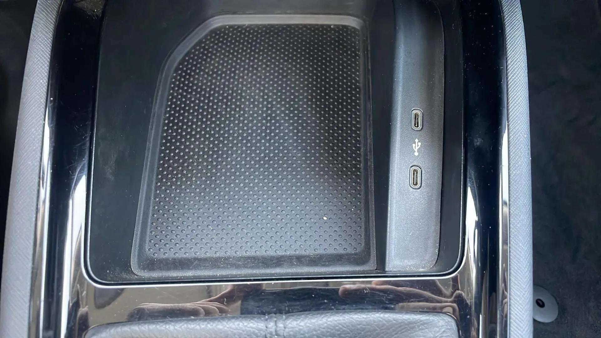 Škoda Kamiq 1.0 TSI Ambition - foto 27