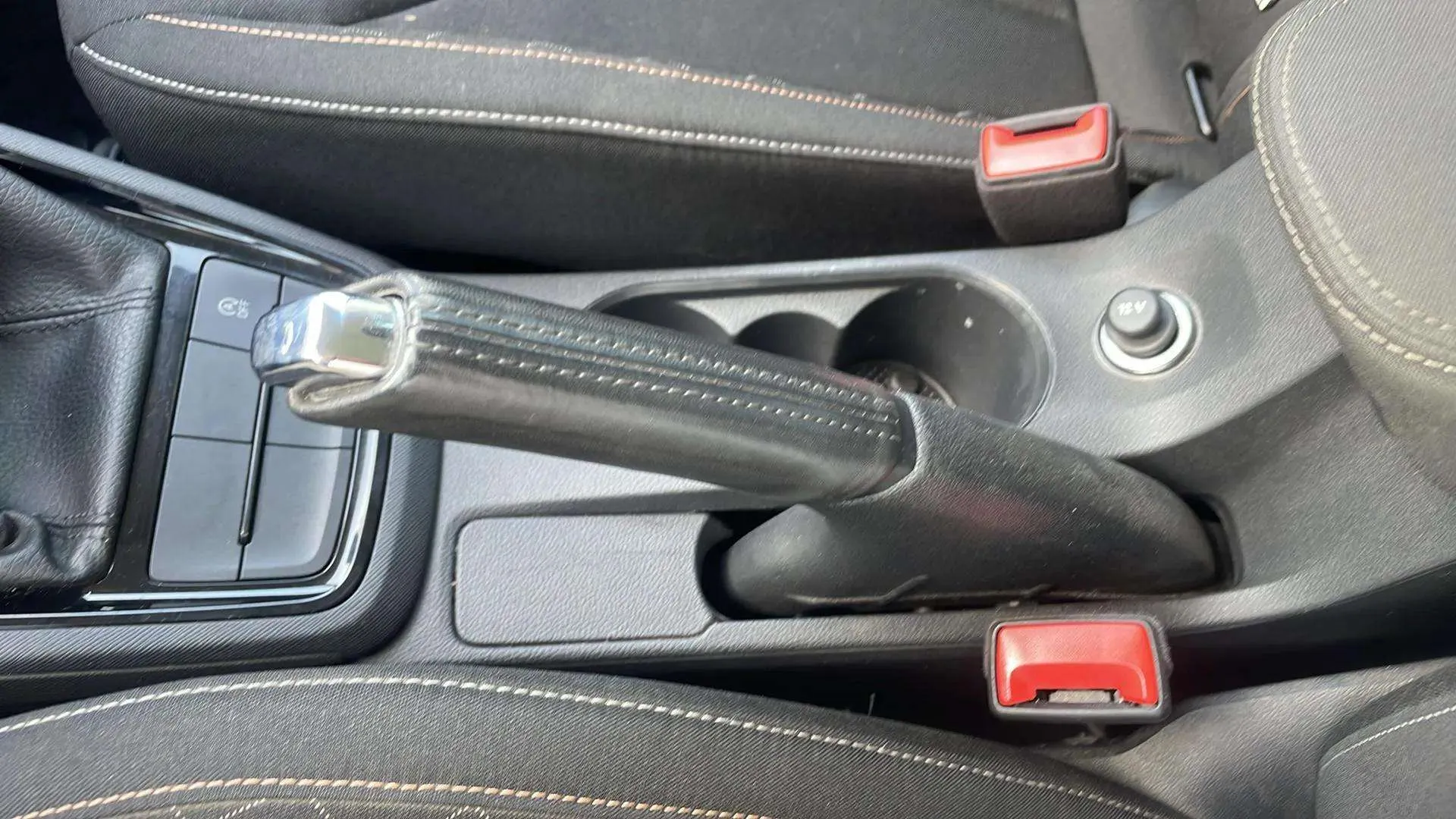 Škoda Kamiq 1.0 TSI Ambition - foto 26
